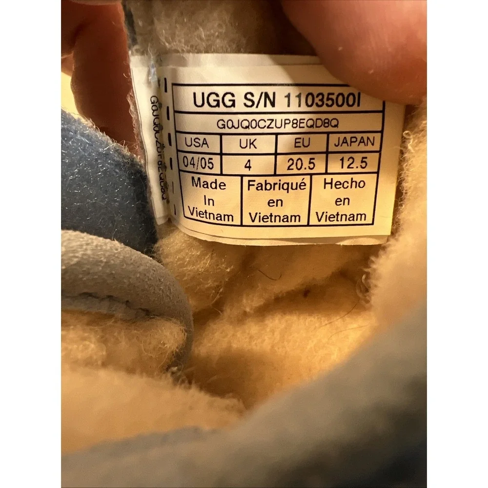 UGG Suede Blue Baby Booties Neumel Fleece Lined Easy On Off Toddler Size 4/5